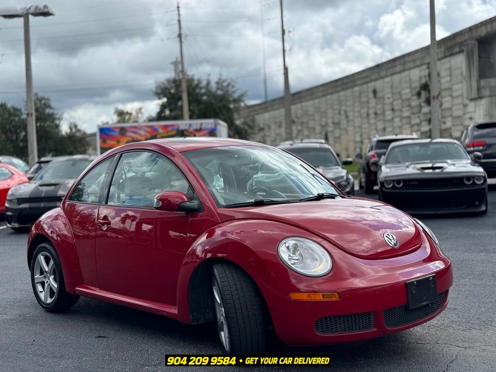 Used 2010 Volkswagen Beetle Coupe FWD image 10