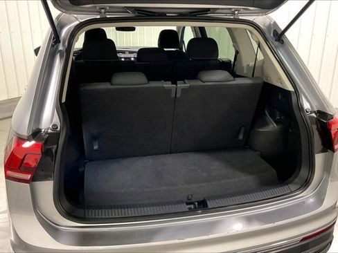 Used 2024 Volkswagen Tiguan S image 39