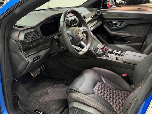 Used 2021 Lamborghini Urus AWD/4WD image 40