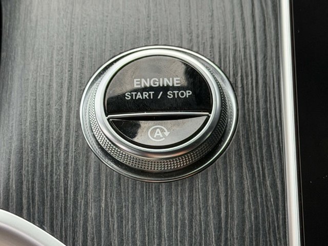 Certified 2023 Mercedes-Benz GLC 300 4MATIC image 29