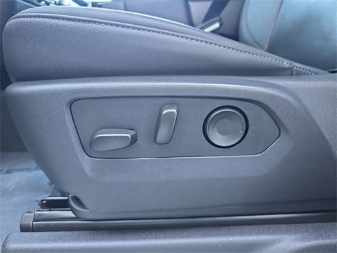 Certified 2024 GMC Sierra 1500 SLT image 18