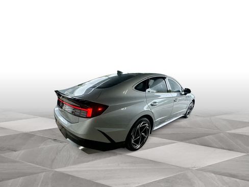 Used 2026 Hyundai Sonata SEL FWD image 8