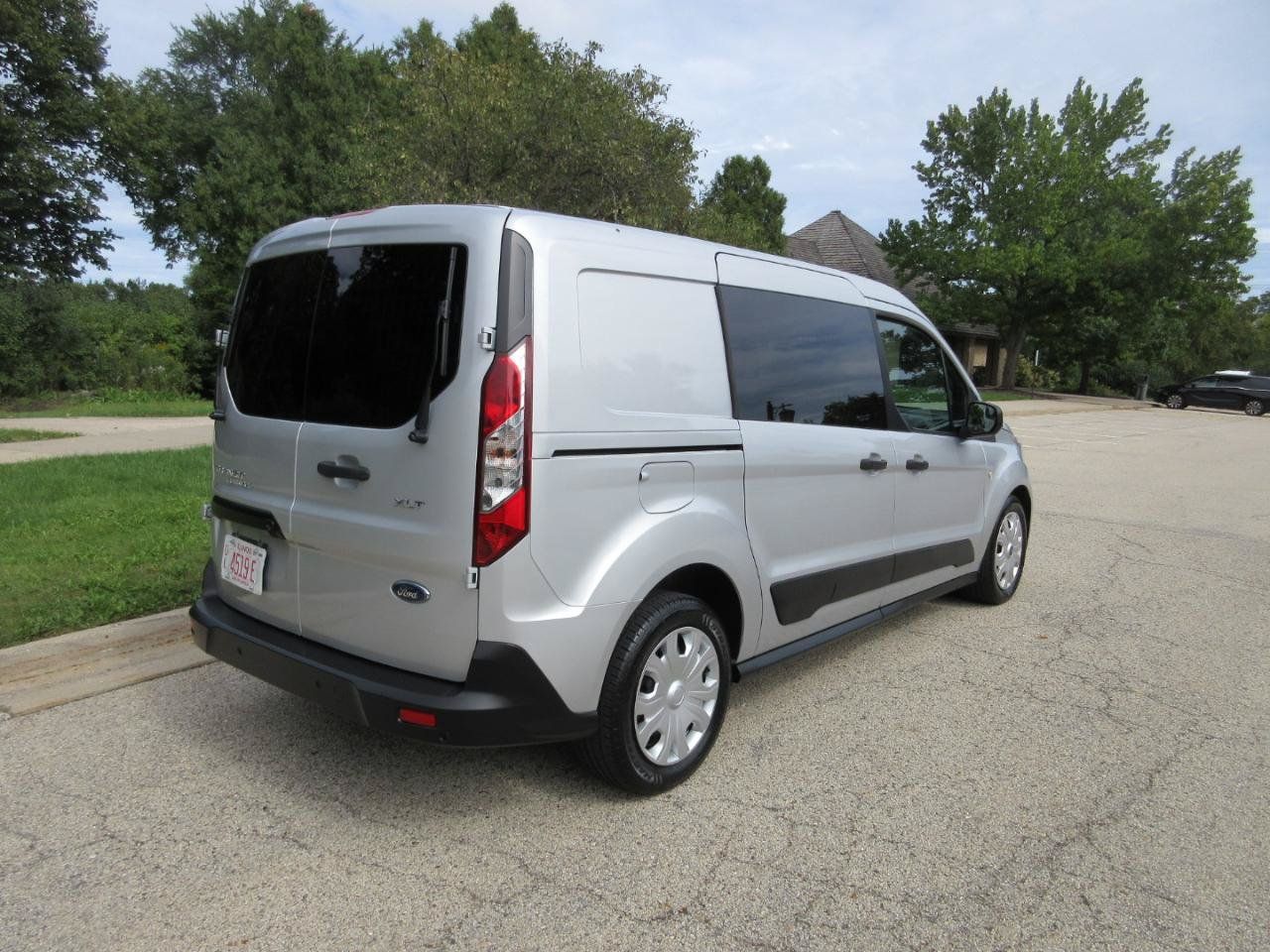 Used 2020 Ford Transit Connect XLT FWD image 10