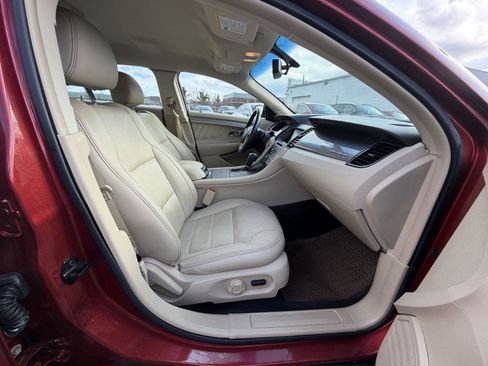 Used 2015 Ford Taurus SEL w/ Equipment Group 201A image 22