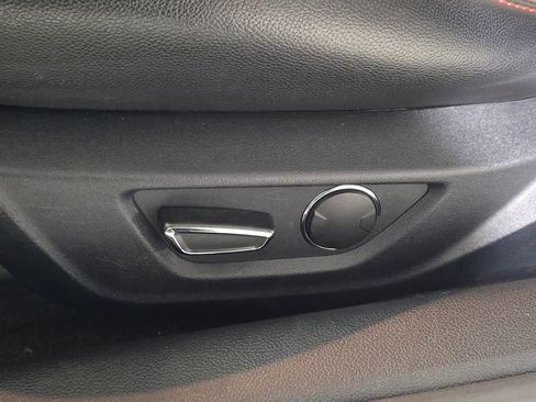 Used 2018 Ford Mustang GT image 9