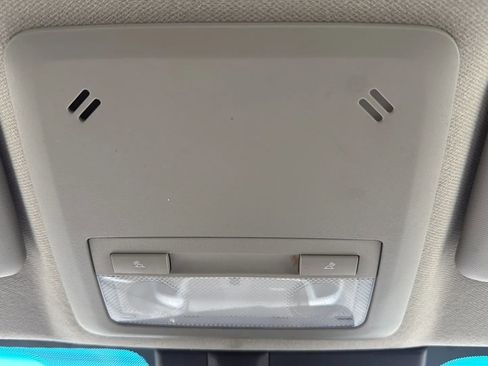 Used 2020 Chevrolet Sonic LT image 21