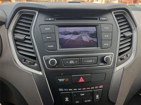 Used 2018 Hyundai Santa Fe Sport image 21