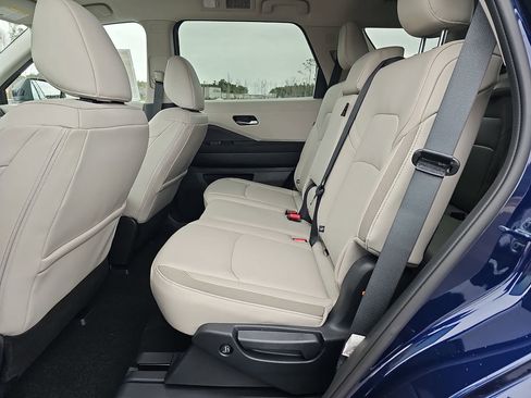New 2026 Nissan Pathfinder SL image 19