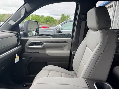 New 2026 Chevrolet Silverado 3500 LTZ AWD/4WD image 18