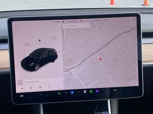 Used 2020 Tesla Model Y Long Range image 14