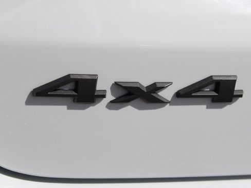 Used 2024 Jeep Compass Trailhawk image 8