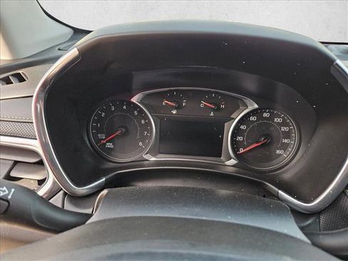 Used 2021 Chevrolet Equinox Premier image 18