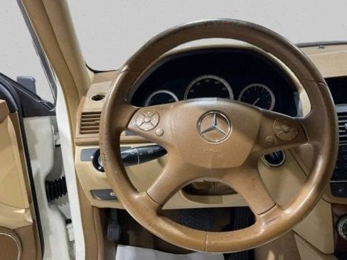 Used 2008 Mercedes-Benz C 300 Sedan image 15