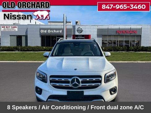Used 2022 Mercedes-Benz GLB 250 4MATIC w/ Premium Package Lite image 2