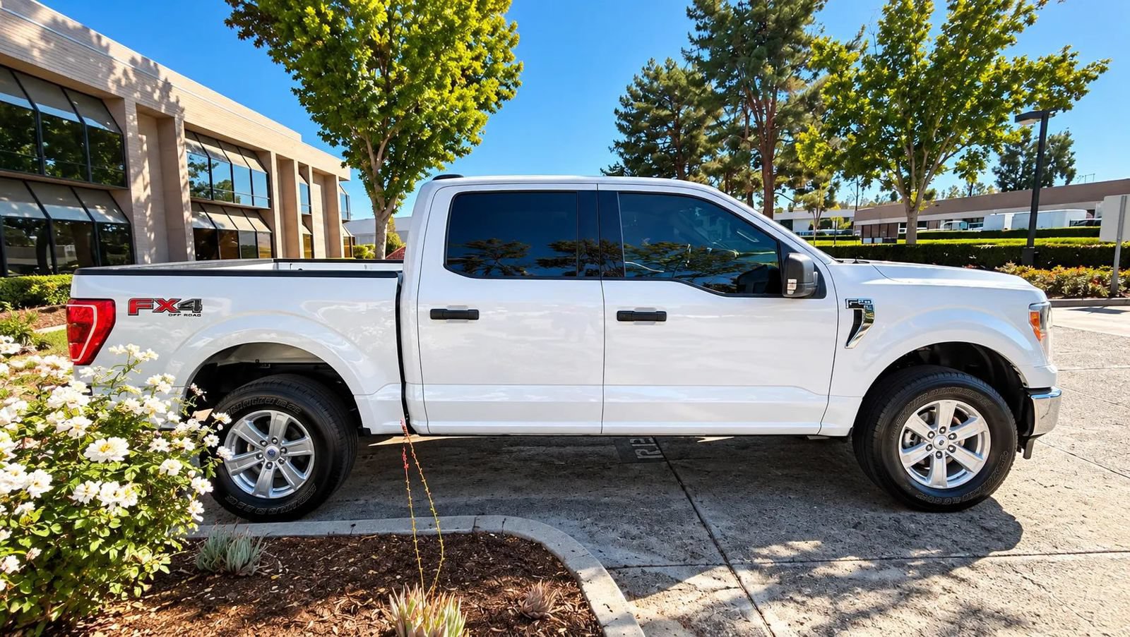Used 2021 Ford F150 XLT w/ Equipment Group 301A Mid AWD/4WD image 8