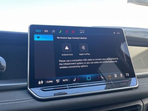 New 2026 Volkswagen Tiguan SE image 16