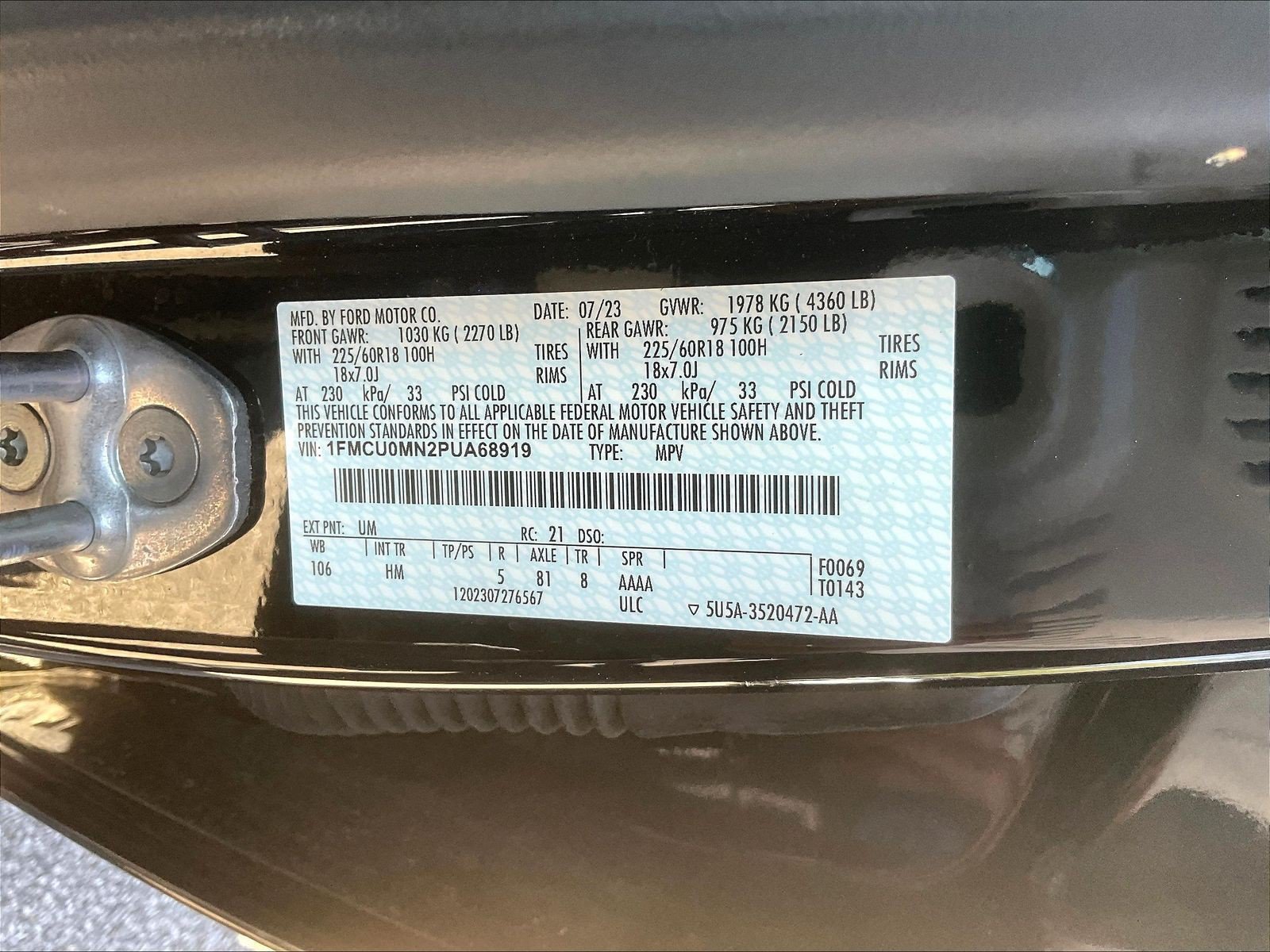 Used 2023 Ford Escape ST-Line w/ Tech Pack #1 FWD image 6