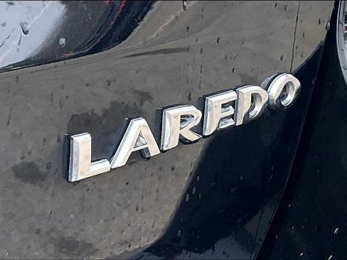 Used 2022 Jeep Grand Cherokee Laredo E image 9