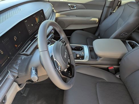 New 2026 Kia Carnival EX FWD image 20