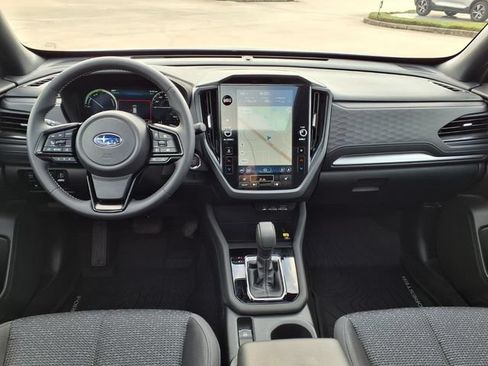 Certified 2025 Subaru Forester Premium AWD/4WD image 5