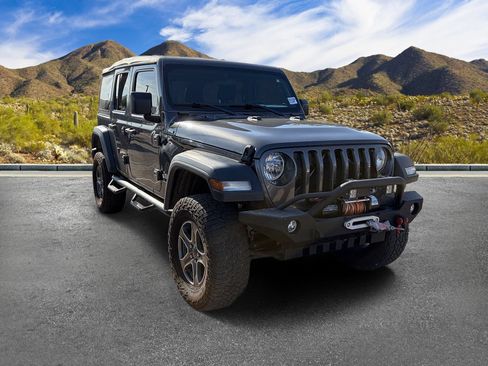 Used 2018 Jeep Wrangler Unlimited Sport S AWD/4WD image 5