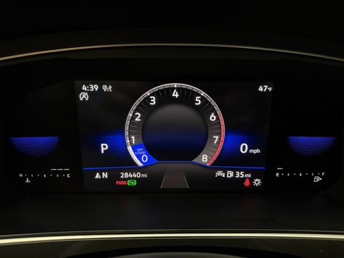 Used 2022 Volkswagen Tiguan SE image 10