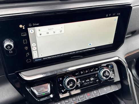 Used 2024 GMC Sierra 1500 AT4 w/ Technology Package AWD/4WD image 13