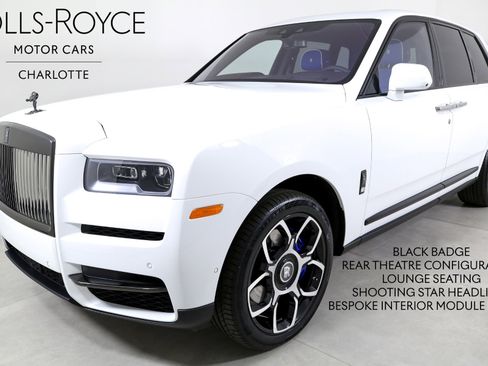 Used 2024 Rolls-Royce Cullinan Black Badge image 1