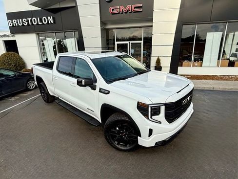Used 2025 GMC Sierra 1500 Elevation w/ Elevation Premium Package image 2