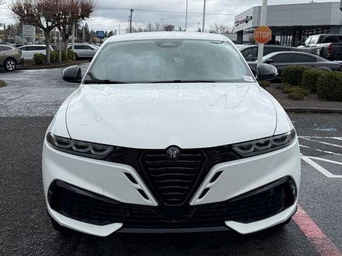 New 2026 Alfa Romeo Tonale image 3