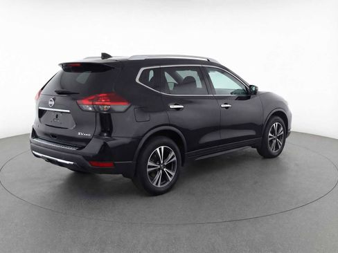 Used 2019 Nissan Rogue SV w/ Premium Package image 5