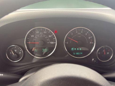 Used 2018 Jeep Wrangler Unlimited Sport AWD/4WD image 13