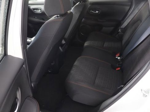 Certified 2025 Honda HR-V Sport image 20