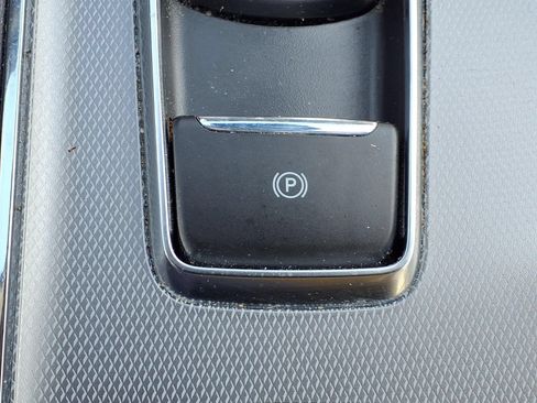 Used 2022 Ford Edge SEL w/ Convenience Package AWD/4WD image 11