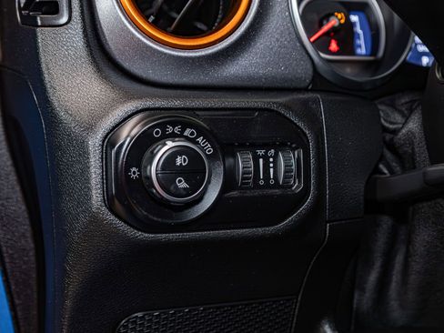 Used 2021 Jeep Gladiator Mojave AWD/4WD image 18