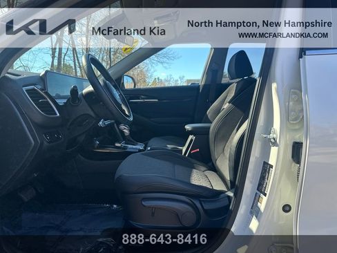 Used 2024 Kia Seltos S AWD/4WD image 10