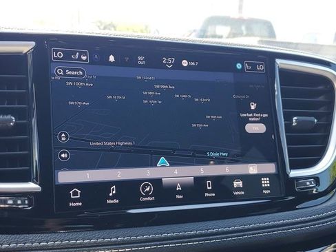 New 2024 Chrysler Pacifica Limited w/ S Appearance Package image 14