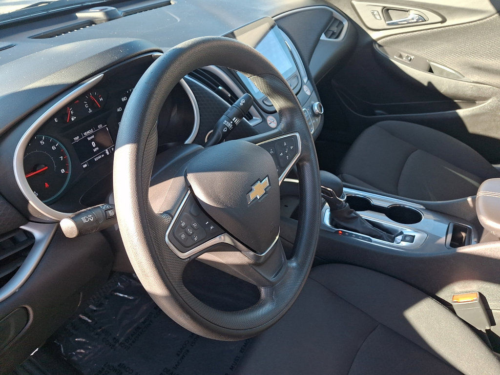 Used 2025 Chevrolet Malibu LT FWD image 25
