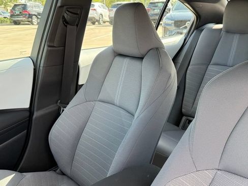 Used 2026 Toyota Corolla SE FWD image 11