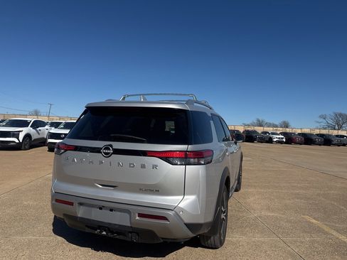 Certified 2023 Nissan Pathfinder Platinum w/ Cargo Package image 19