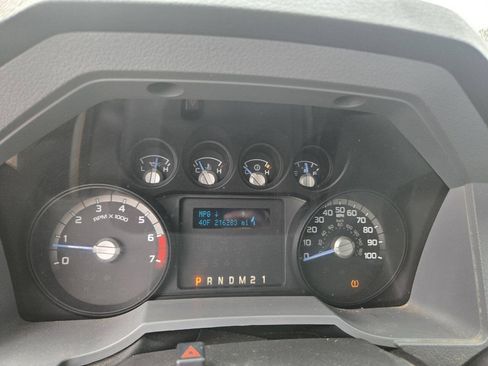 Used 2014 Ford F250 XL w/ Snow Plow Prep Package AWD/4WD image 23