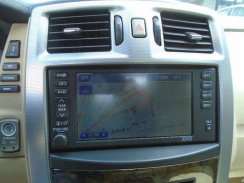 Used 2009 Cadillac XLR V image 14