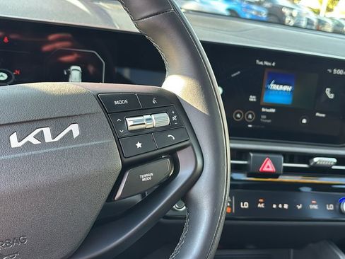 Used 2026 Kia Sportage X-Line w/ X-Line Technology Package image 18