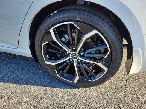 New 2025 Nissan Altima 2.5 SR w/ SR Premium Package image 8