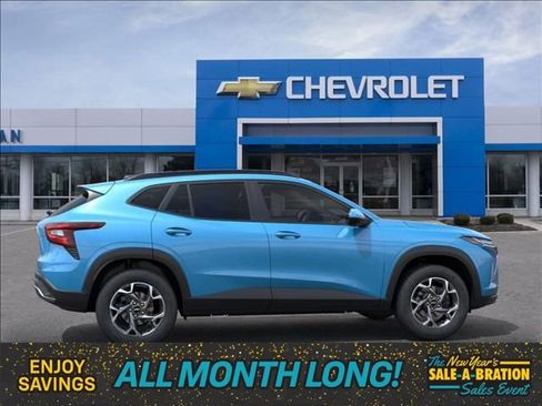 New 2026 Chevrolet Trax LT w/ Driver Confidence Package image 5