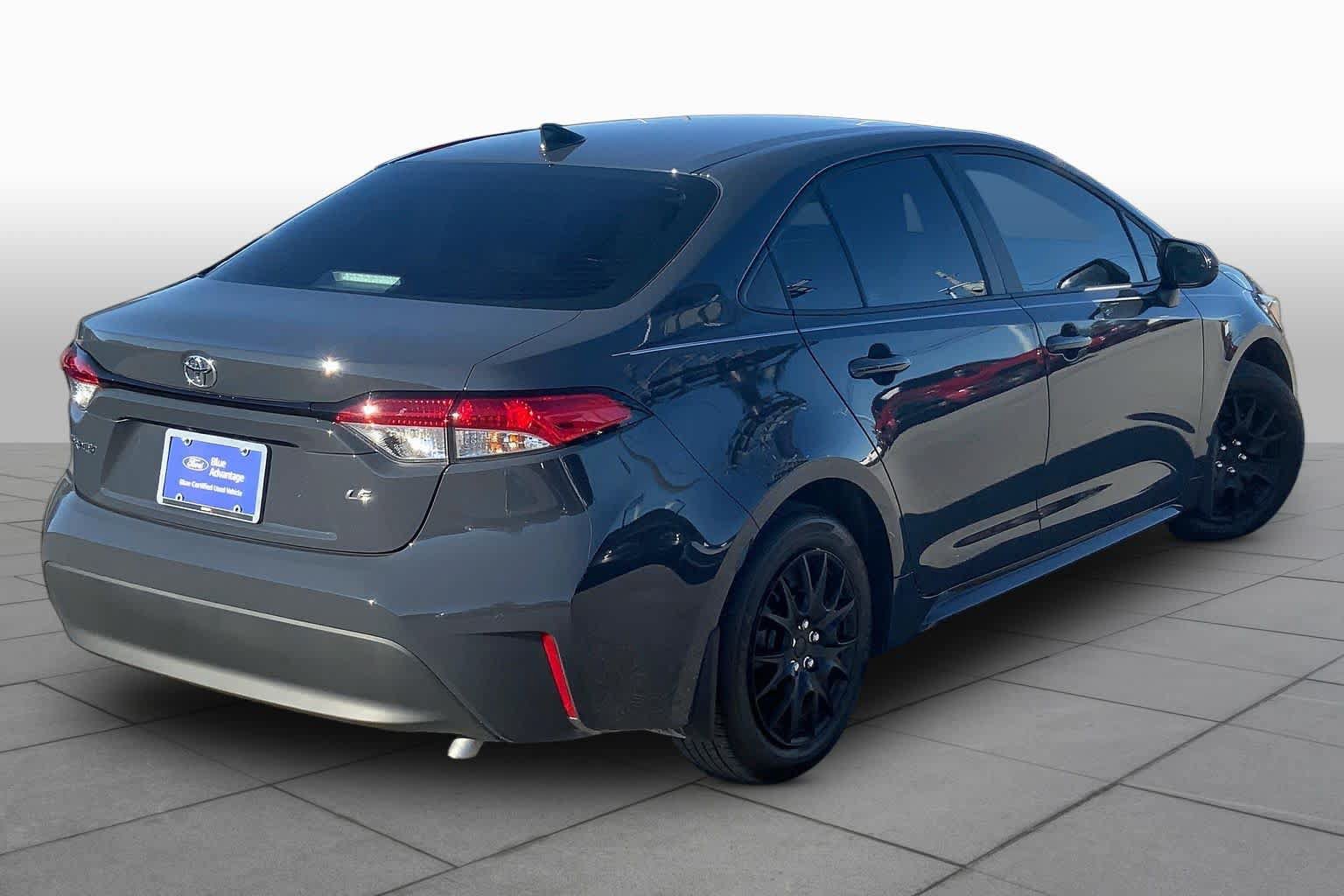 Used 2026 Toyota Corolla LE FWD image 13