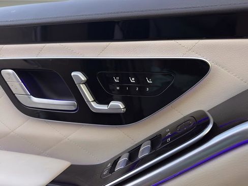 Used 2022 Mercedes-Benz S 580 S 580 image 22