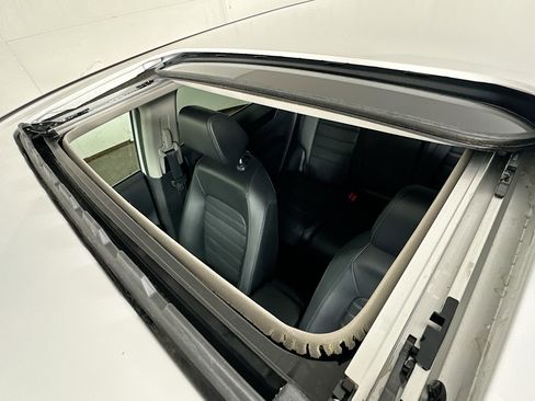 Used 2024 Honda CR-V EX-L image 20