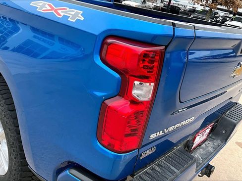 Used 2023 Chevrolet Silverado 1500 Custom image 22