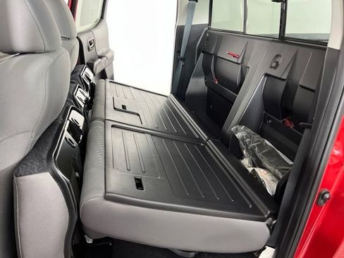 Used 2021 Toyota Tacoma SR AWD/4WD image 45